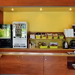 Ibis Budget Hotel 2*