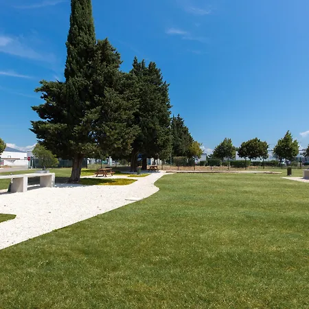 Ibis Budget Hotell 2*