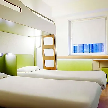 Ibis Budget Hotel 2*