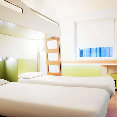Ibis Budget Hotel 2*