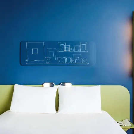 Ibis Budget Hotel 2*