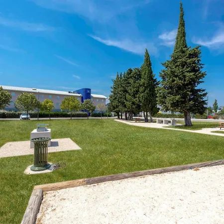 Ibis Budget Hotel 2*